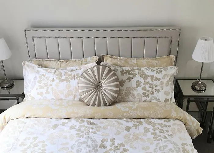 Luxurious First Floor Flat